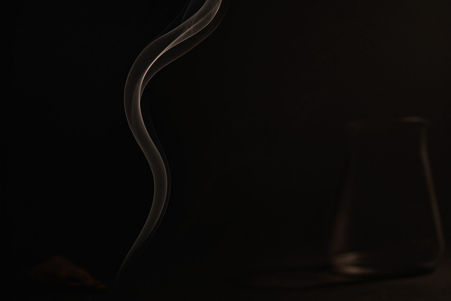 Perfume After the Ingredient: Notes on Material, Meaning, and Context